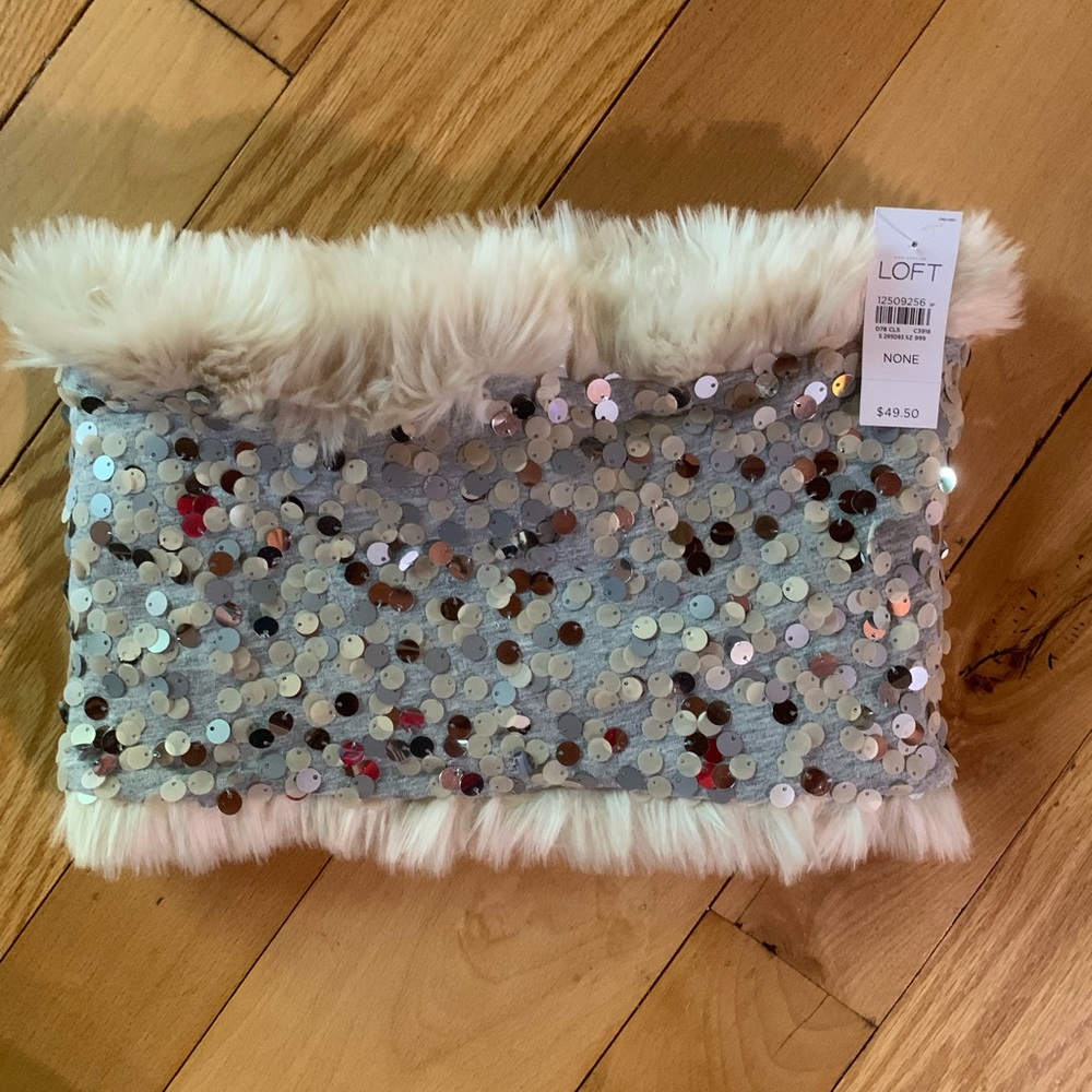 Loft faux fur muff/neck warmer
